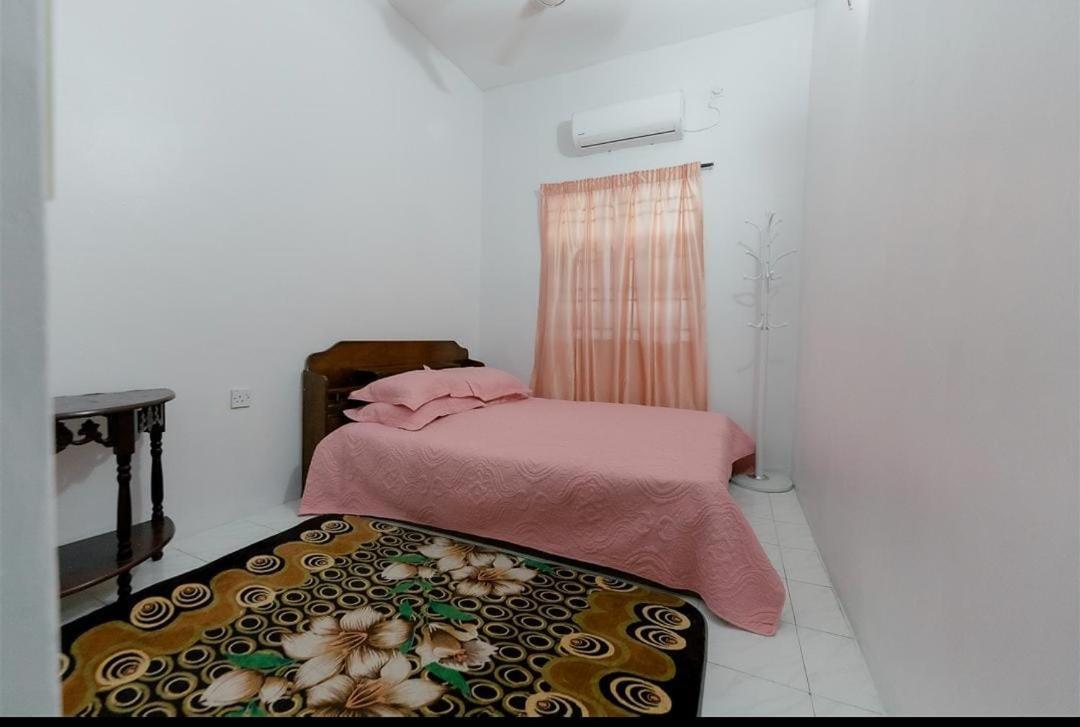 Umaira Homestay Chemor Exterior photo